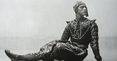 La "Danse Siamoise" de Vaslav Nijinsky del ballet Les Orientales.