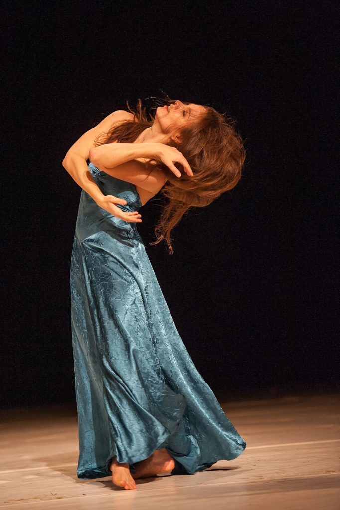 Carolina de Pedro, Danza Libre para adultos en la Vila de Gràcia | Body Ballet