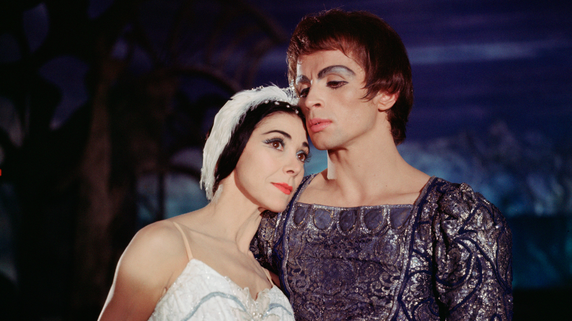 Rudolf Nureyev y Margot Fonteyn en "El Lago de los Cisnes" de la Ópera de Viena (1964)